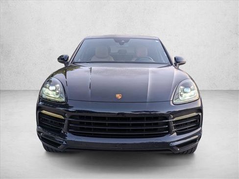 Used 2021 Porsche Cayenne Coupe AWD/4WD image 2