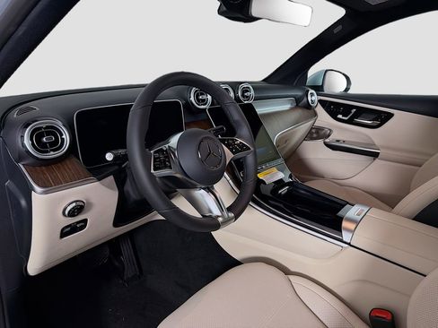 New 2026 Mercedes-Benz GLC 300 4MATIC image 10