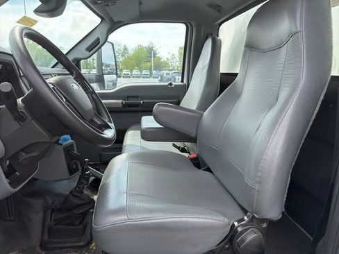 Used 2022 Ford F750 2WD Regular Cab Super Duty image 20