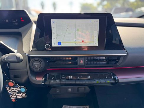 Used 2025 Toyota Prius XSE image 9