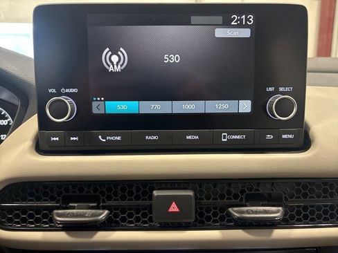 Certified 2024 Honda HR-V LX image 32