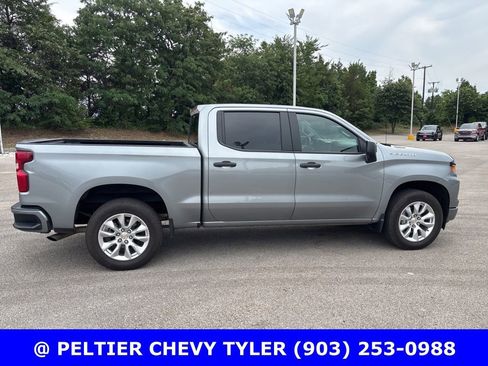 Used 2026 Chevrolet Silverado 1500 Custom RWD image 9
