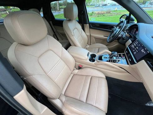 Used 2019 Porsche Cayenne image 43