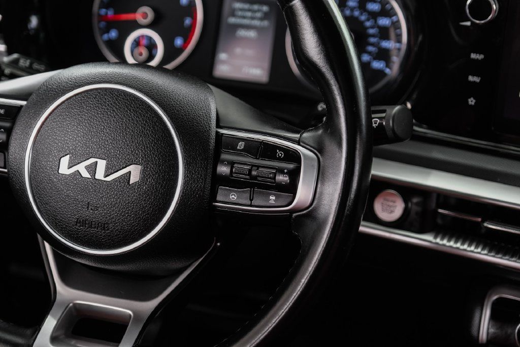 Used 2022 Kia K5 GT-Line w/ GT-Line FWD Premium Package image 18