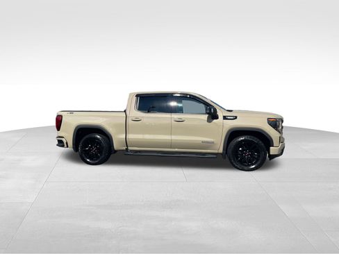 Used 2022 GMC Sierra 1500 AT4 image 5