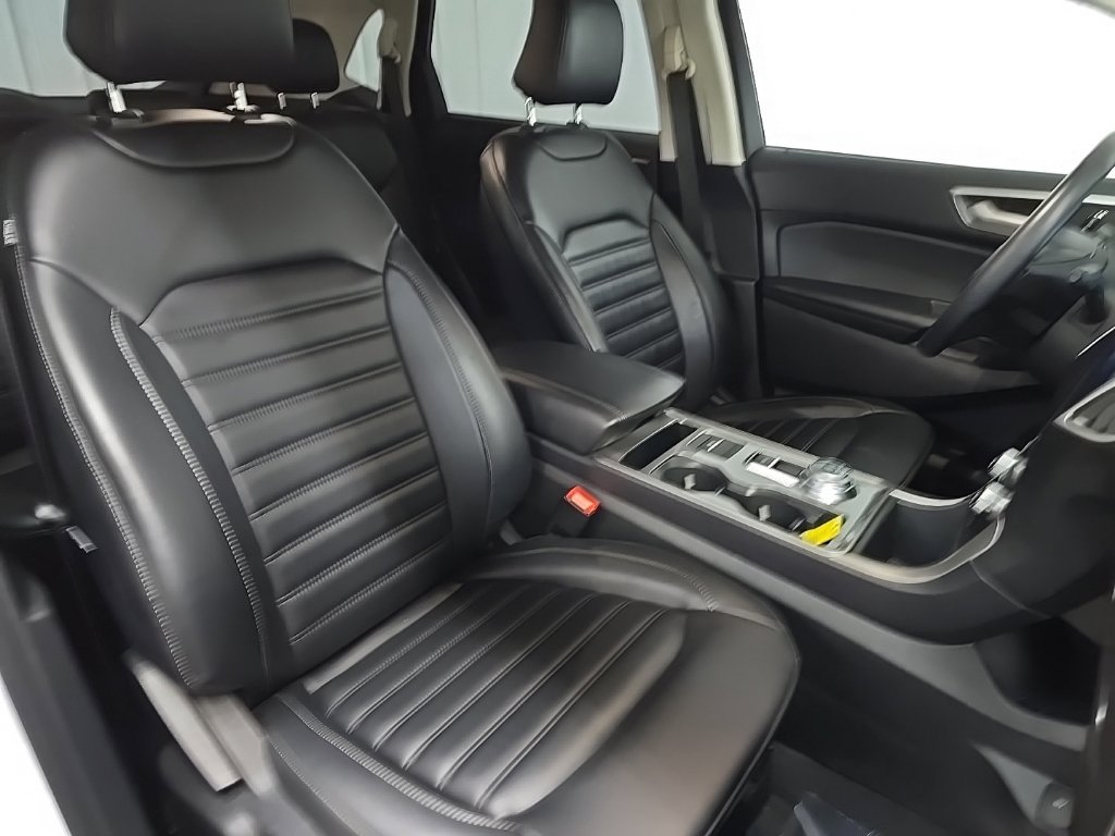Certified 2024 Ford Edge SEL w/ Convenience Package AWD/4WD image 15