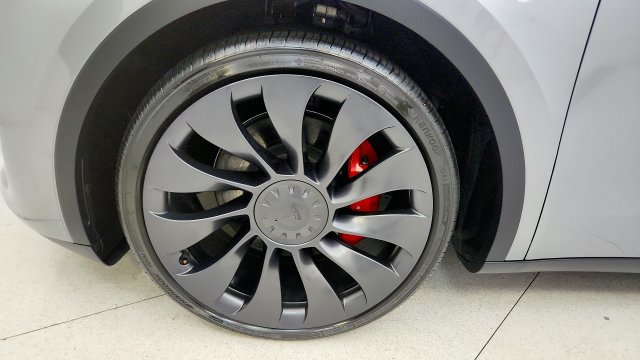 Used 2024 Tesla Model Y Performance AWD/4WD image 79