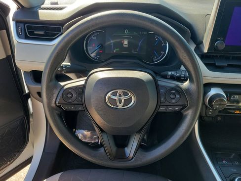 Used 2023 Toyota RAV4 XLE image 26