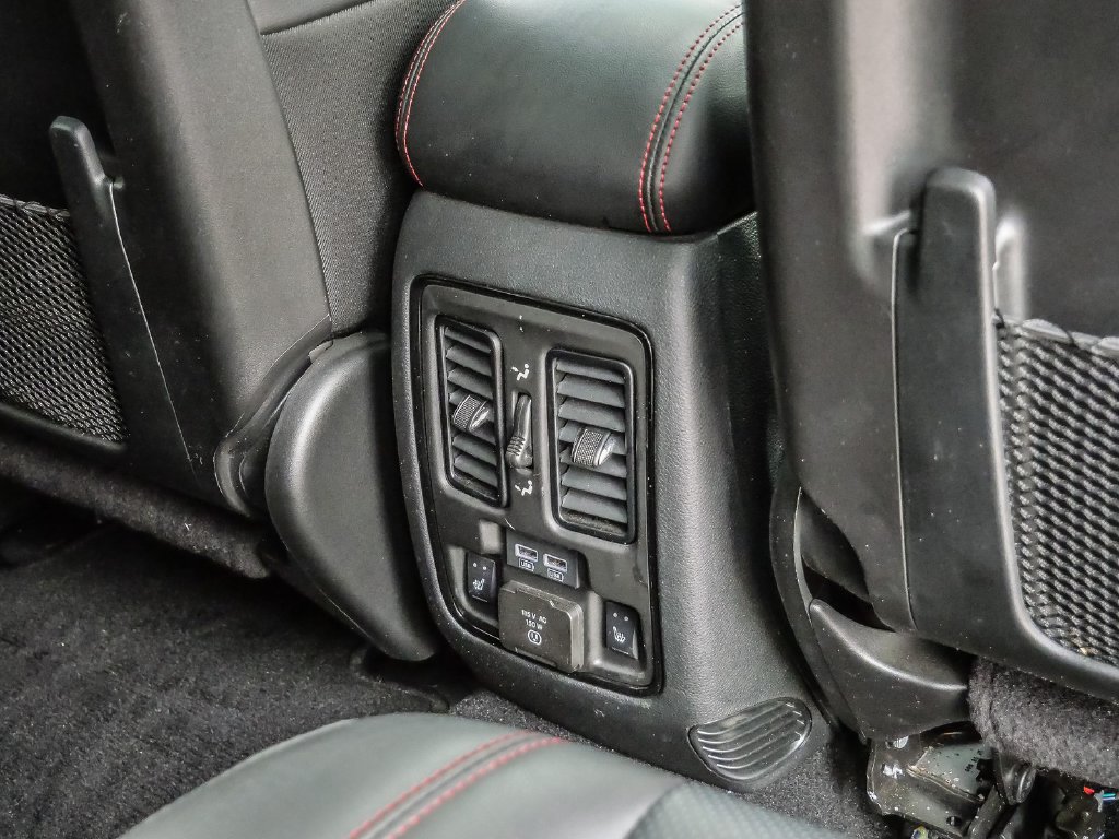 Used 2025 Dodge Durango GT AWD/4WD image 25