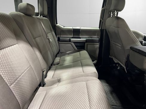 Used 2018 Ford F150 XLT w/ Trailer Tow Package image 17