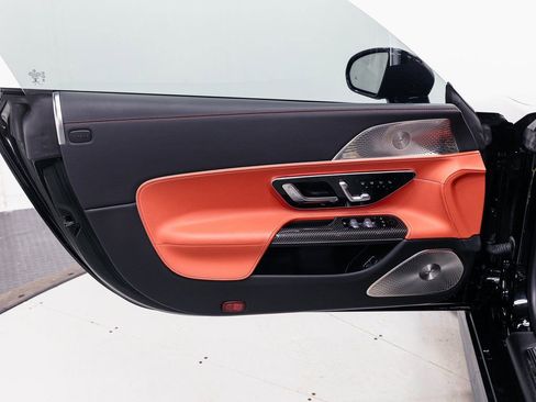 Used 2022 Mercedes-Benz SL 55 AMG 4MATIC image 6