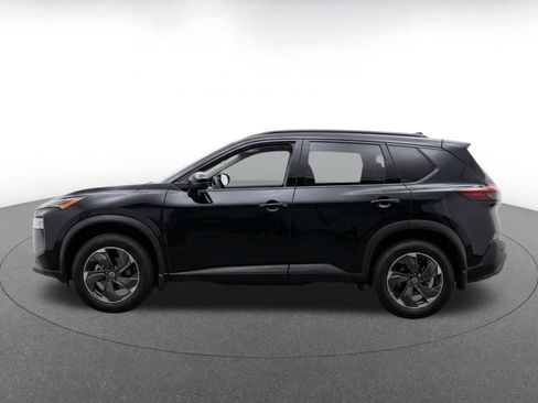 Used 2025 Nissan Rogue SV AWD/4WD image 4