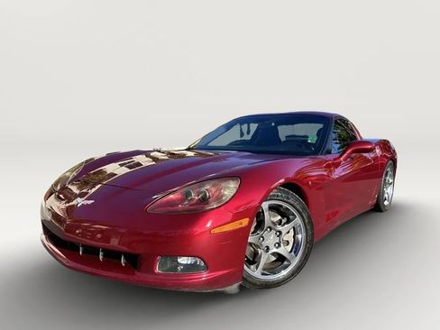 Used 2006 Chevrolet Corvette Coupe w/ Preferred Equipment Group RWD image 11