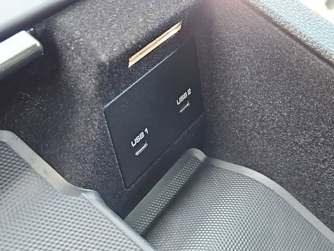Certified 2022 Porsche Cayenne Platinum Edition AWD/4WD image 30