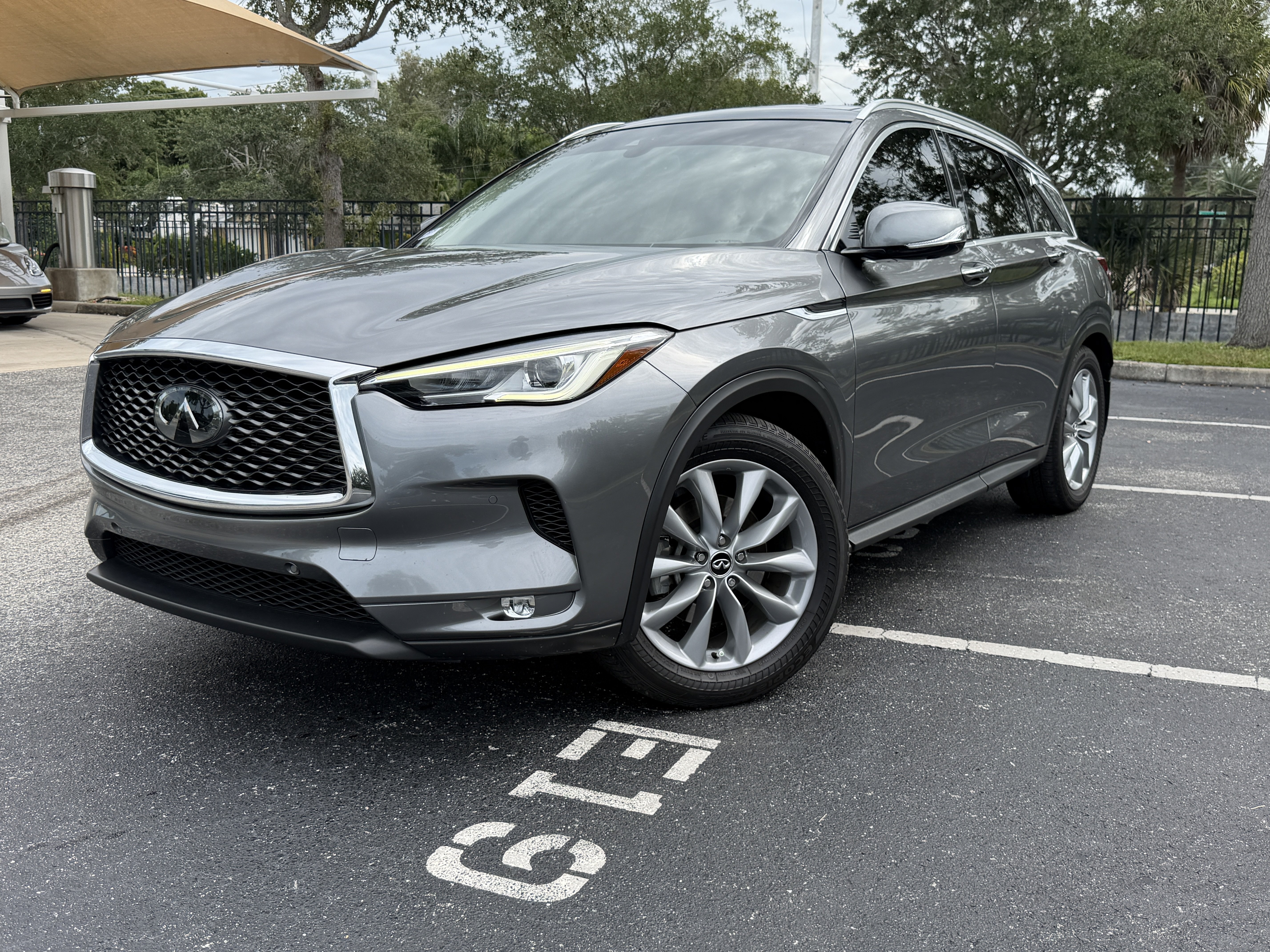 Used 2019 INFINITI QX50 Essential w/ Premium Heat Package FWD image 1