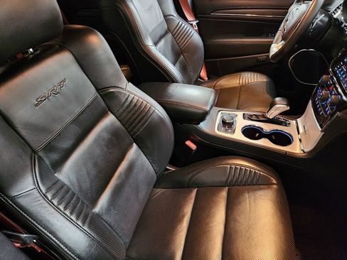 Used 2021 Jeep Grand Cherokee SRT image 34