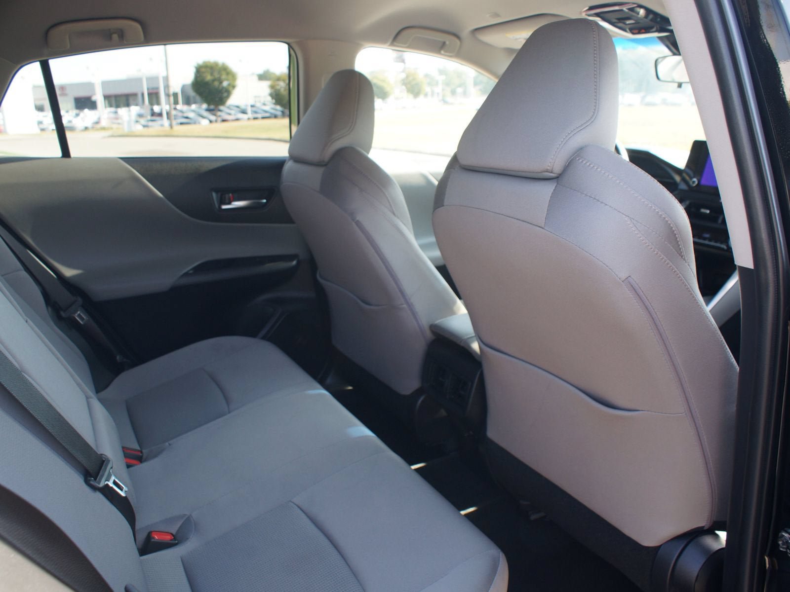Used 2023 Toyota Venza LE AWD/4WD image 20
