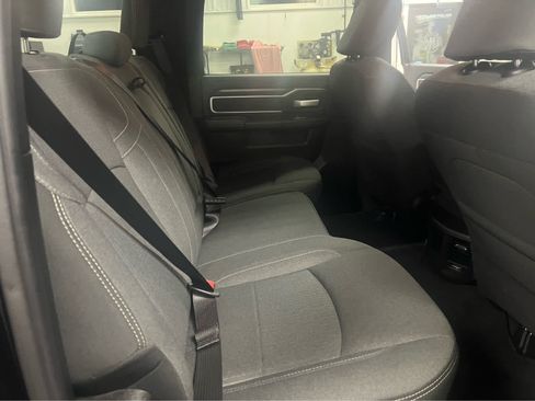 Used 2024 RAM 2500 Big Horn w/ Sport Appearance Package image 29