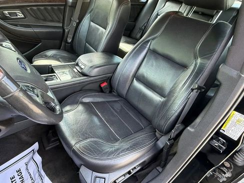 Used 2018 Ford Taurus Limited AWD/4WD image 12
