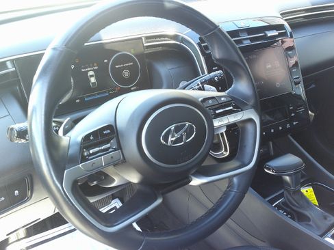 Used 2022 Hyundai Santa Cruz SEL Premium image 19