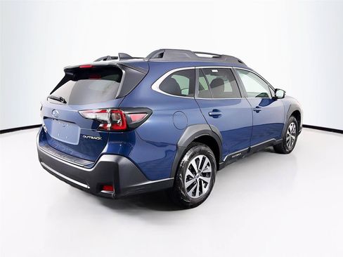 Used 2025 Subaru Outback Premium w/ Popular Package #1A AWD/4WD image 11