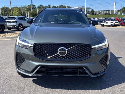 New 2026 Volvo XC60 B5 Core w/ Climate Package image 2