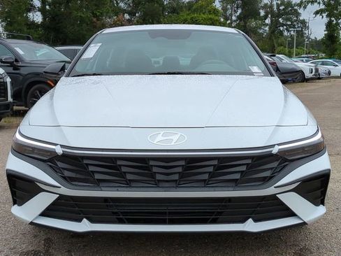 New 2025 Hyundai Elantra Sport image 8