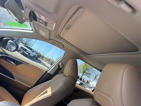 Used 2024 Toyota RAV4 XLE Premium image 11