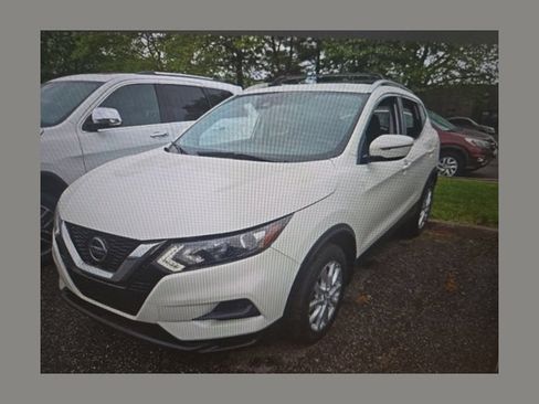 Used 2020 Nissan Rogue Sport SV AWD/4WD image 1