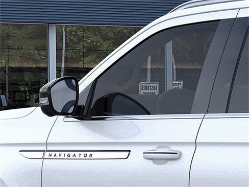 New 2026 Lincoln Navigator Reserve AWD/4WD image 20