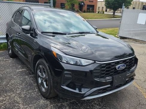 Used 2023 Ford Escape ST-Line w/ Tech Pack #1 AWD/4WD image 11
