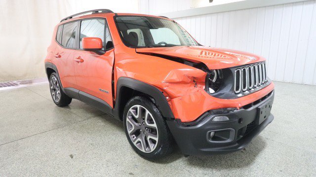 Used 2015 Jeep Renegade Latitude FWD image 5