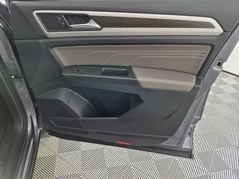Used 2022 Volkswagen Atlas SE AWD/4WD image 34
