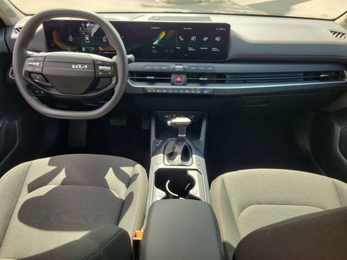 Used 2025 Kia K4 FWD image 11