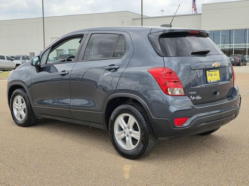 Used 2021 Chevrolet Trax LS w/ Tint and Cruise Package image 7
