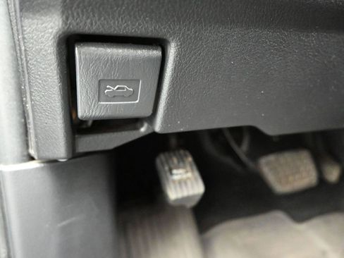 Used 2022 Toyota 4Runner Limited image 22