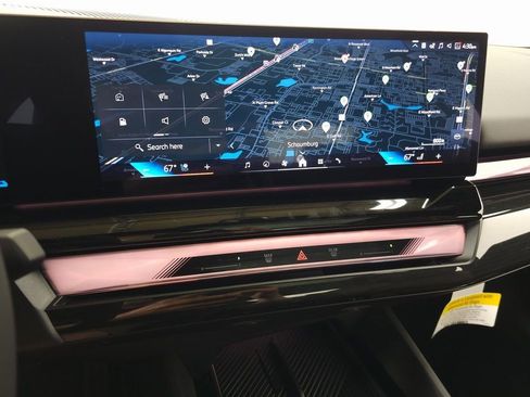 New 2026 BMW 550e xDrive image 19