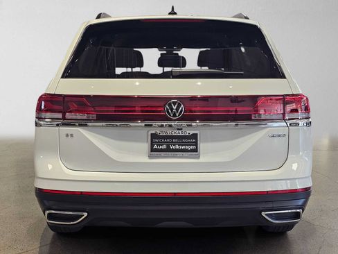 Used 2025 Volkswagen Atlas SE AWD/4WD image 4