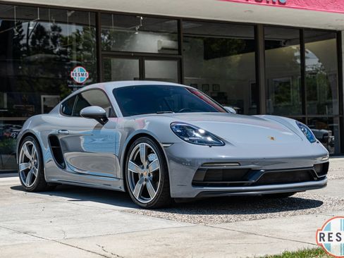 Used 2024 Porsche 718 Cayman GTS RWD image 13