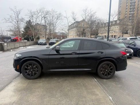 Certified 2024 BMW X4 xDrive30i w/ Premium Package image 5