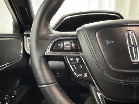 Used 2019 Lincoln Continental AWD w/ Equipment Group 500A image 17