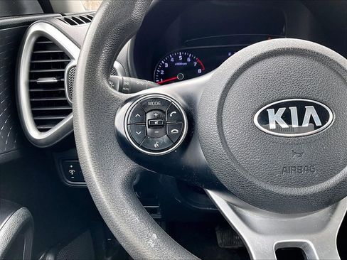 Used 2021 Kia Soul S image 12