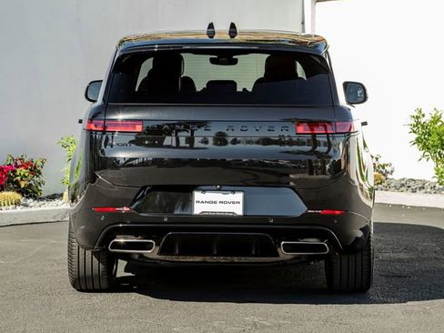 Used 2024 Land Rover Range Rover Sport Dynamic SE image 8