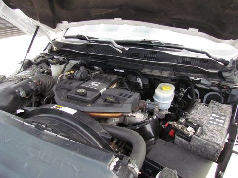 Used 2017 RAM 2500 Tradesman w/ Chrome Appearance Group AWD/4WD image 24