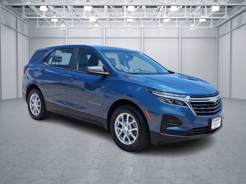 Certified 2024 Chevrolet Equinox LS FWD image 4