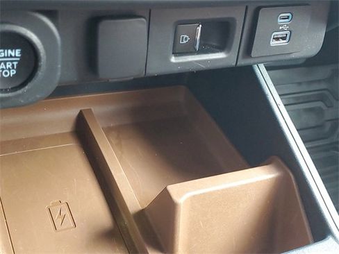 Used 2023 Ford Maverick Lariat w/ Lariat Luxury Package image 29