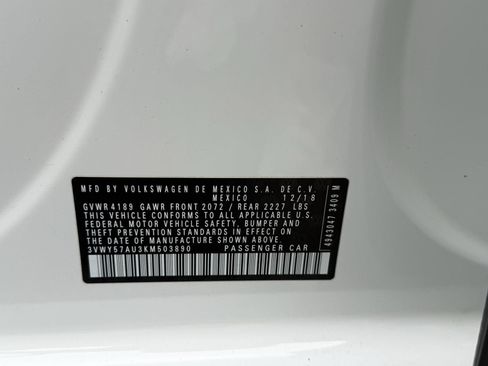 Used 2019 Volkswagen Golf SE image 41