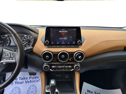 Used 2020 Nissan Sentra SV w/ SV Premium Package image 16