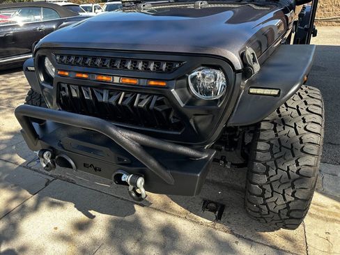 Used 2021 Jeep Wrangler Unlimited Sport image 20