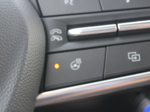 New 2027 Chevrolet Equinox LT w/ Convenience Package II FWD image 38
